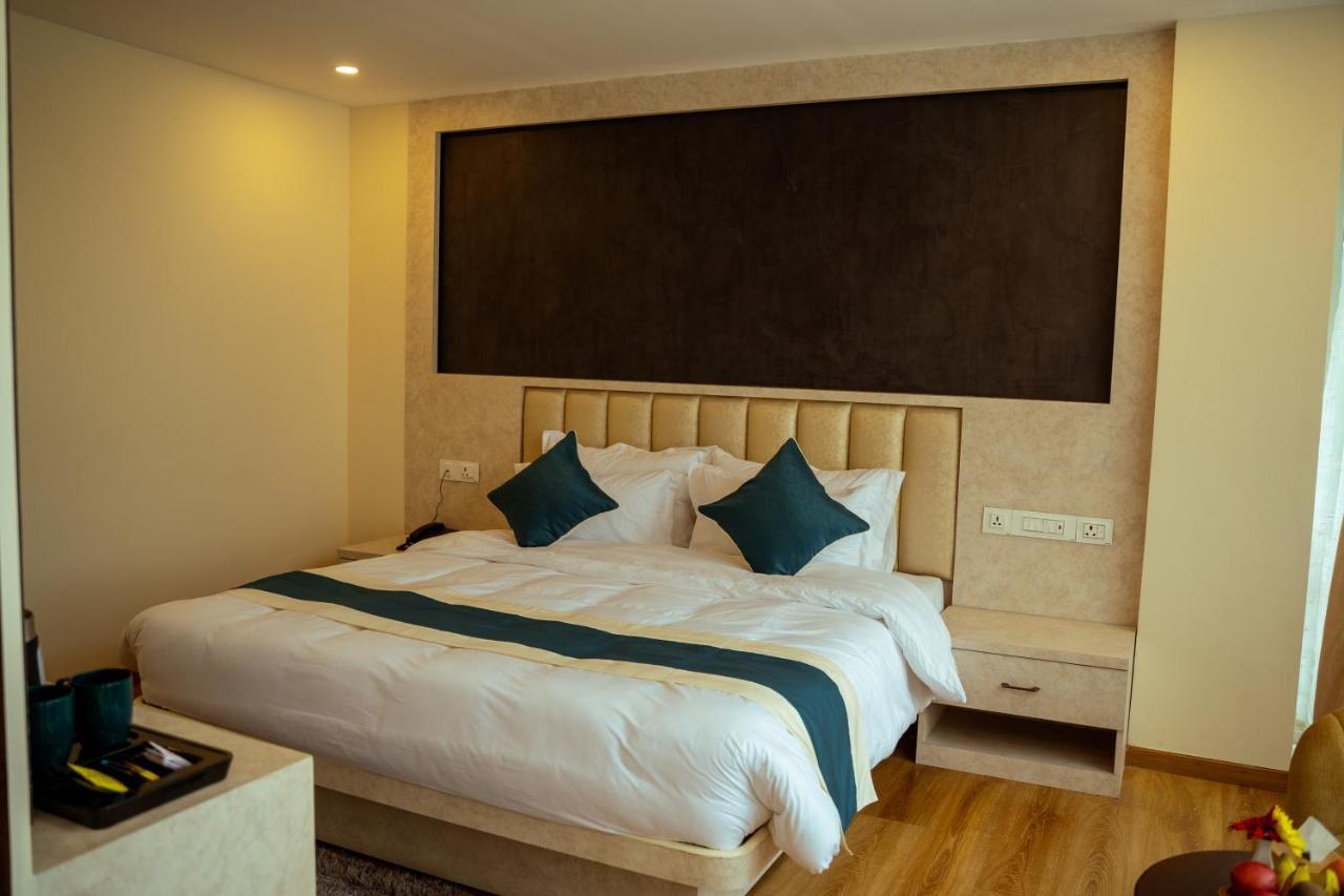 Hotel Black Diamond - Transit Point Inside Hotel Kathmandu Exterior photo