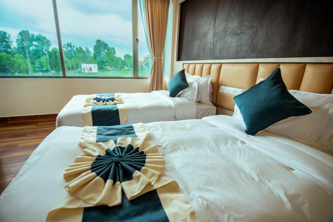 Hotel Black Diamond - Transit Point Inside Hotel Kathmandu Exterior photo