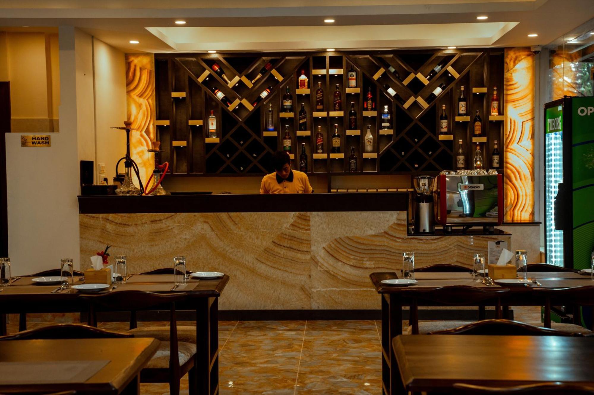 Hotel Black Diamond - Transit Point Inside Hotel Kathmandu Exterior photo